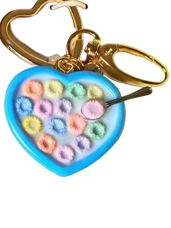 Betsey Johnson Blue Heart Cereal Bowl Bag Charm Keyring with Gold Hardware - Picture 2 of 3